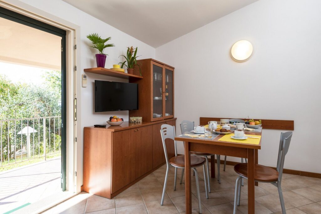 bilo-1_web svg+xml;charset=utf