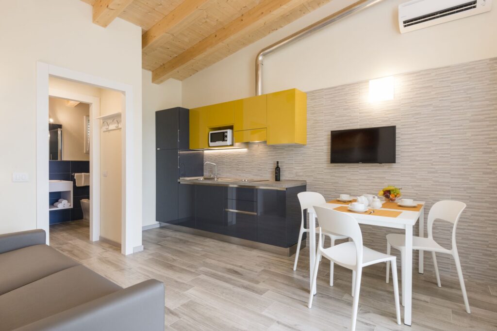 bilo-deluxe-11_web svg+xml;charset=utf