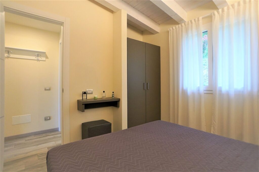 bilo-deluxe-5_web svg+xml;charset=utf