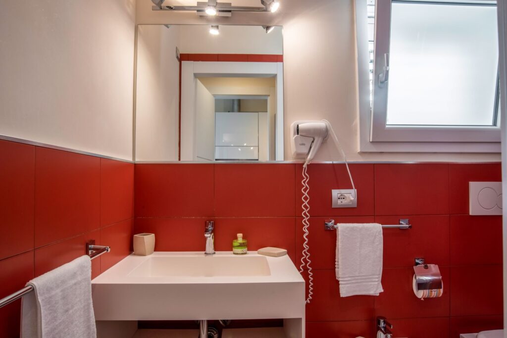 monolocale-deluxe-5_web svg+xml;charset=utf