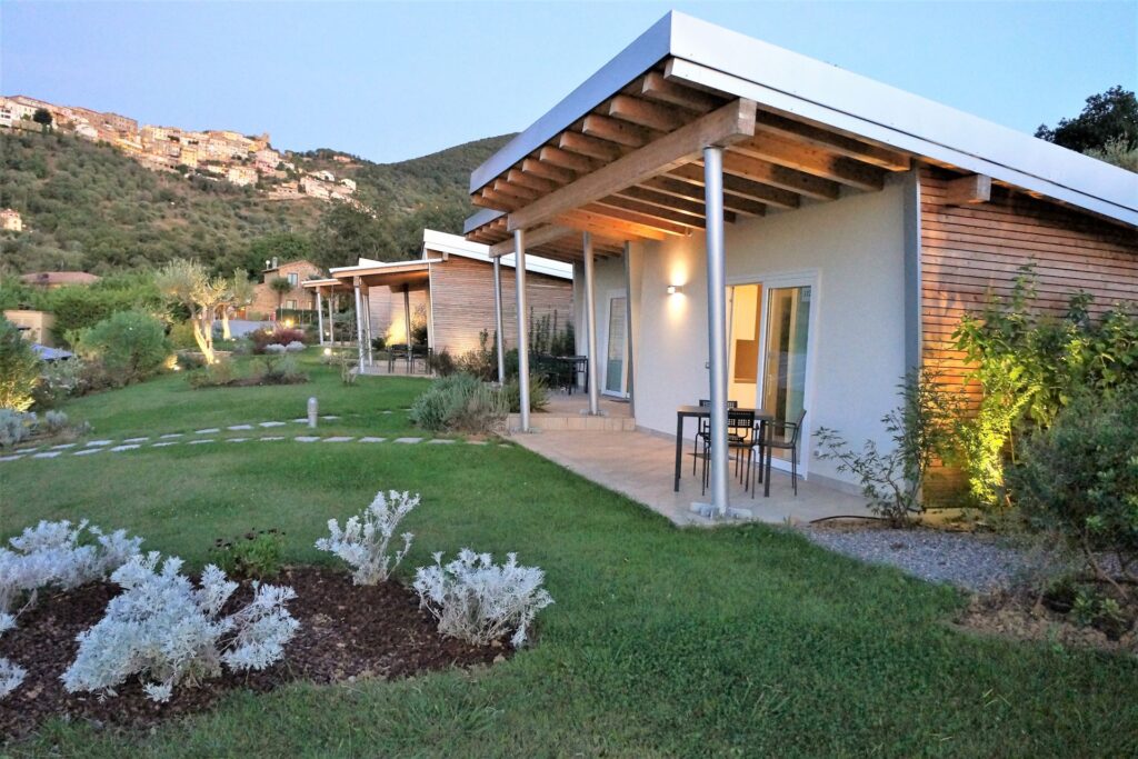 monolocale-deluxe-8_web svg+xml;charset=utf