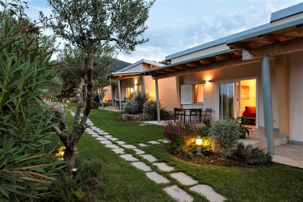 trilocale-deluxe-11_web svg+xml;charset=utf