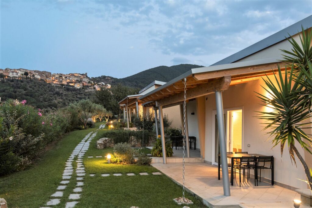 trois-pièces-deluxe-14_web svg+xml;charset=utf