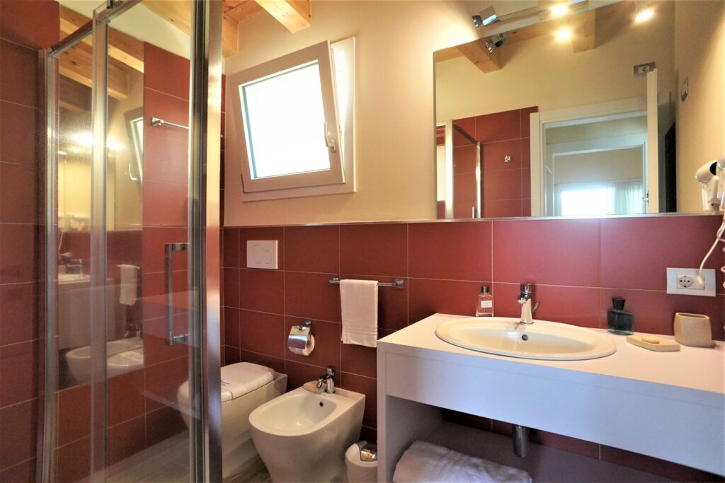 trilocale-deluxe-15_web svg+xml;charset=utf