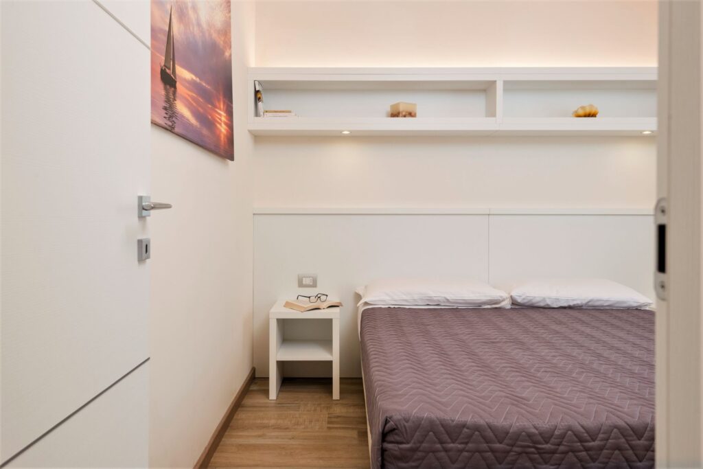 trilocale-deluxe-6_web svg+xml;charset=utf