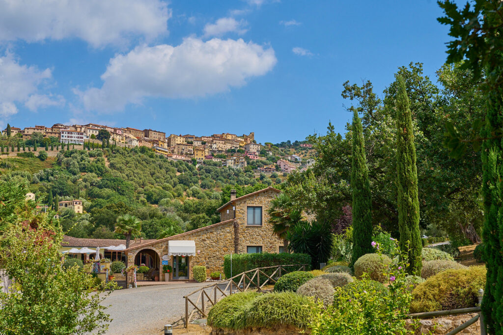 villaggio-oasi-maremma-scarlino1 svg+xml;charset=utf