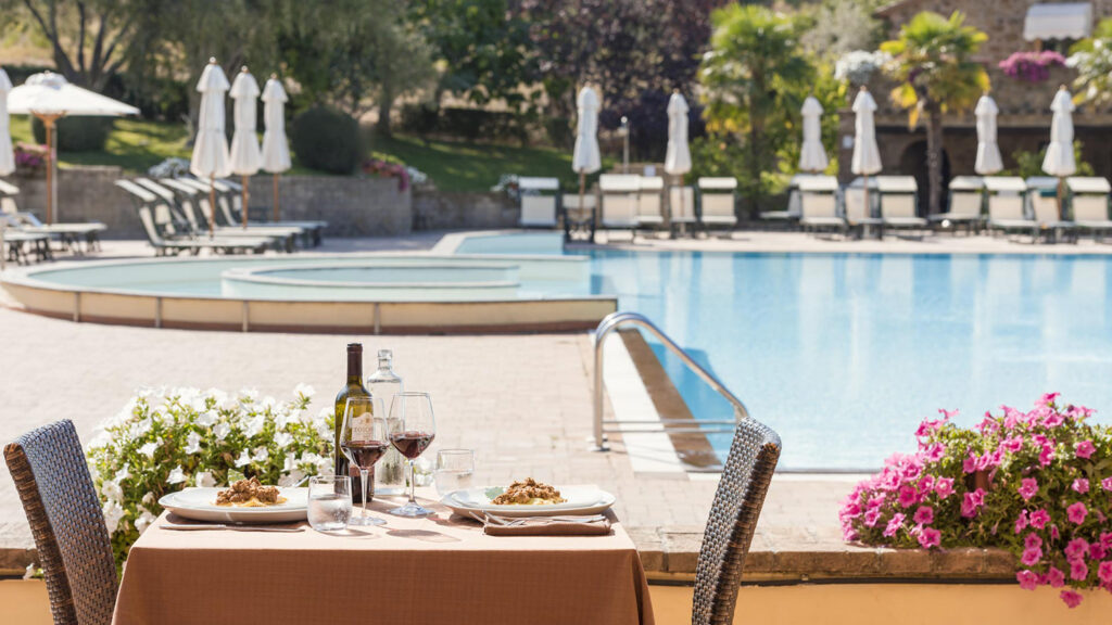 OasiMaremma-Ristorazione23-_MS87558-1 svg+xml;charset=utf