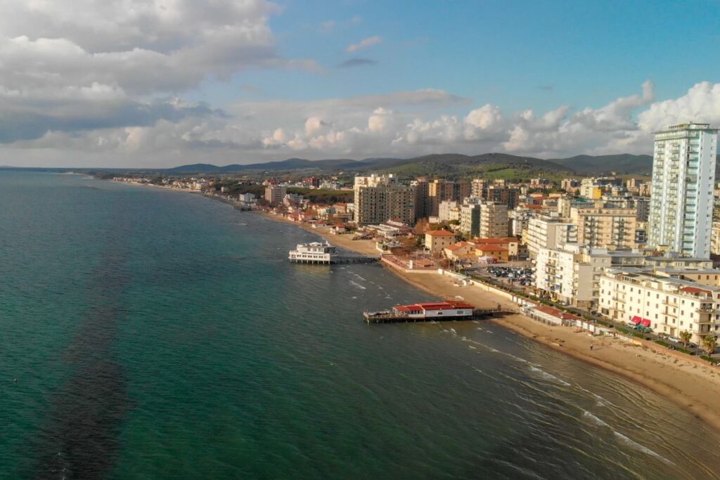 follonica toscana