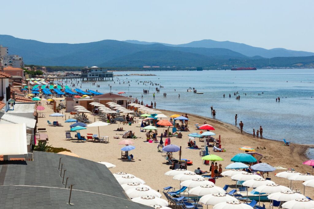 follonica toscana